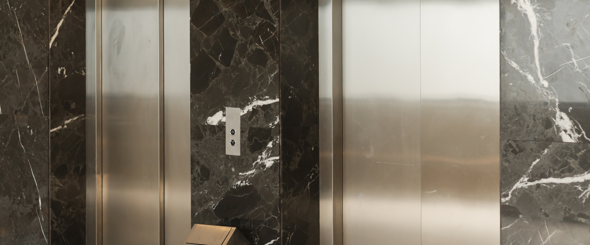 Dlaczego modernizacja windy to inwestycja, która się opłaca?